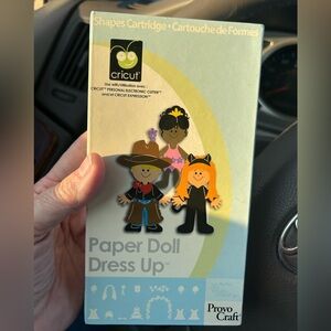 Cricut Personal Electronic Cutter & Expression  PAPER DOLL DRESS UP‎ Provo Craft